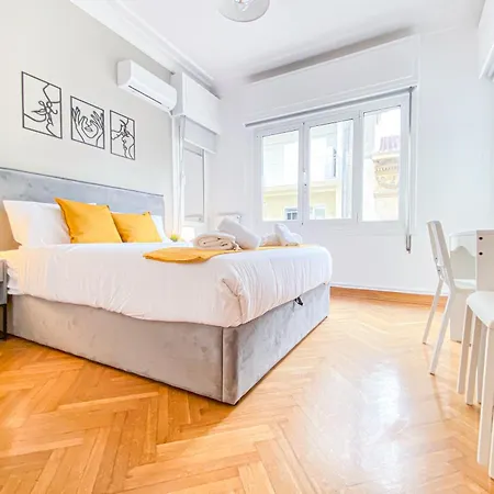شقة Syntagma Square, 100sqm Luxurious Family أثينا